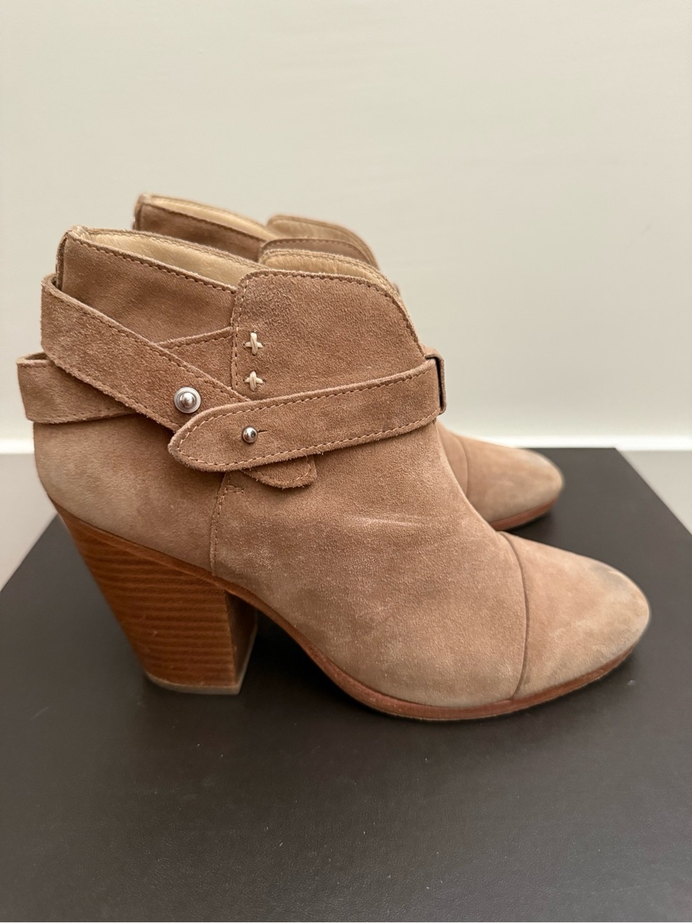 Rag & Bone Harrow Boot In Camel Suede Size: 39